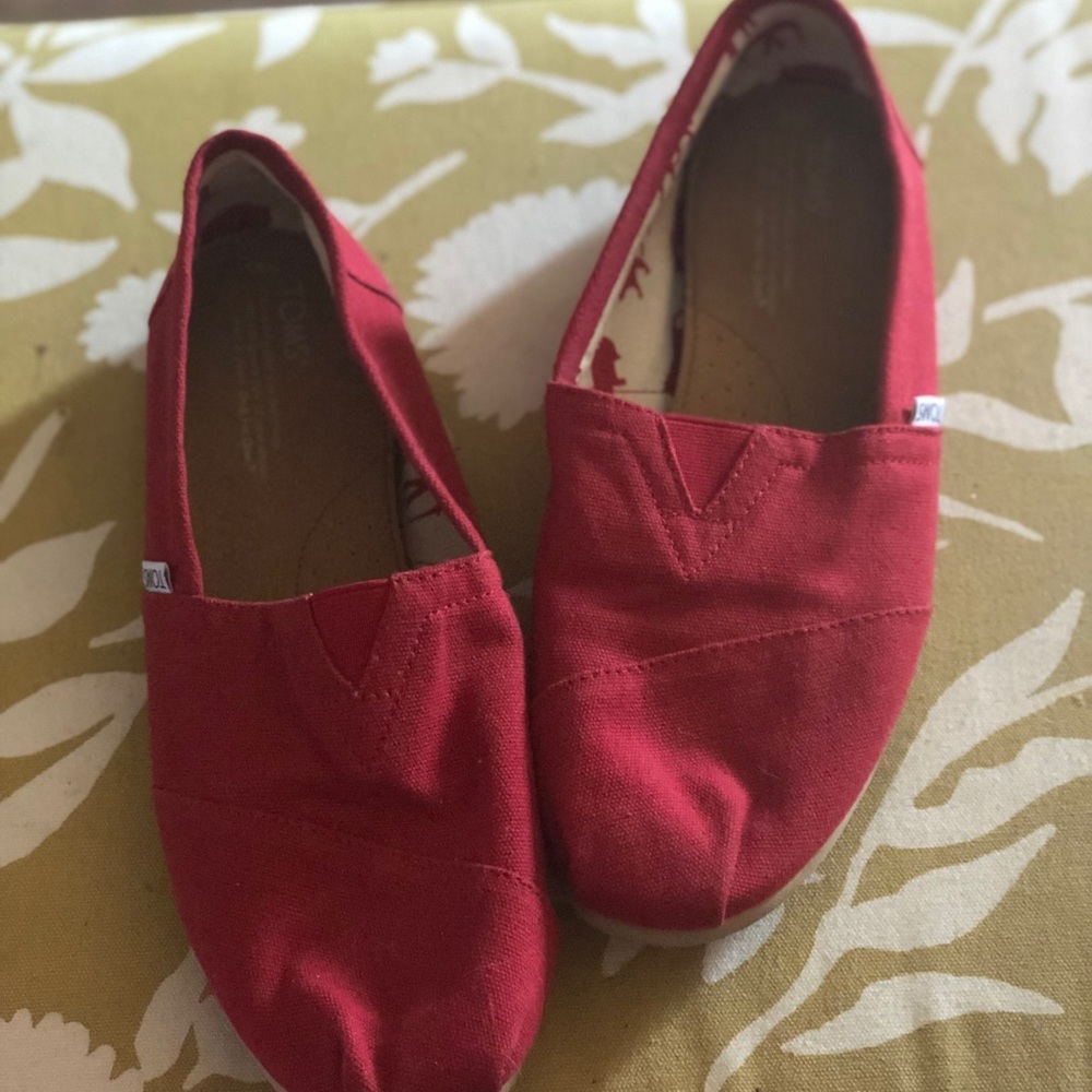 Red Toms